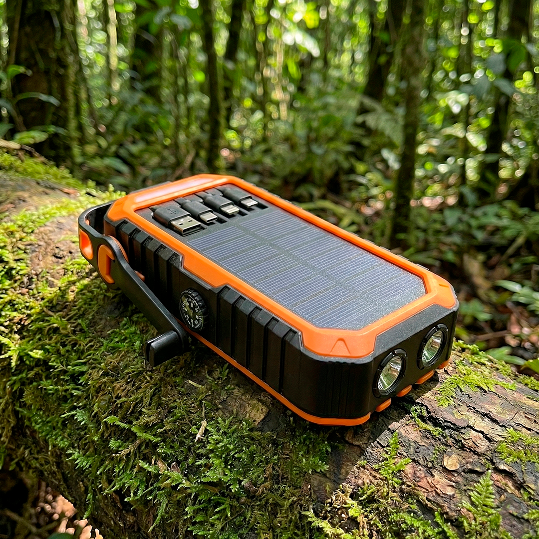 Banco de Energia Solar de 40000mAh com 4 Cabos e Manivela